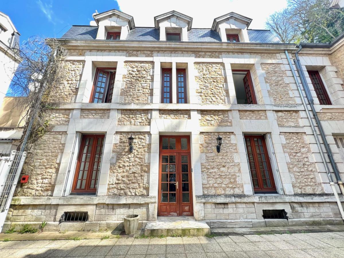 Le Descartes, A 50M De La Gare Fibre/Tv Connecte Leilighet Poitiers Eksteriør bilde